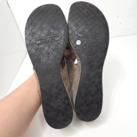 Donald J. Pliner Shaheen Metallic Thong Platform Leather Wedge Sandals Size 10 - Picture 11 of 13